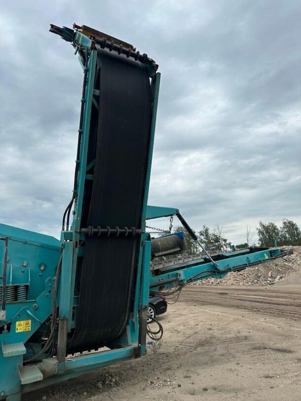 Powerscreen warrior 1800