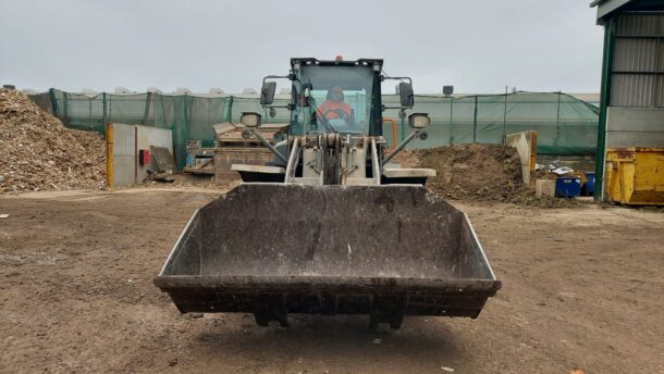 Doosan dl250-7