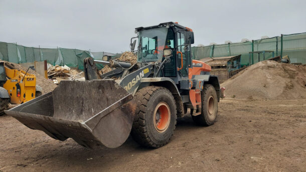 Doosan dl250-7