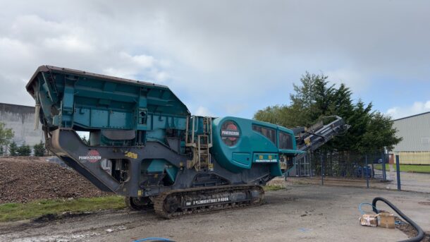 Powerscreen premiertrak r400x