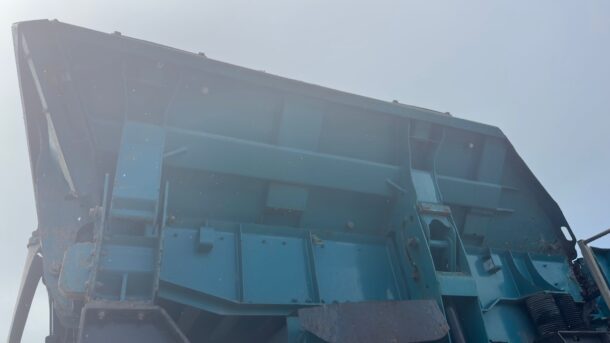 Powerscreen premiertrak r400x